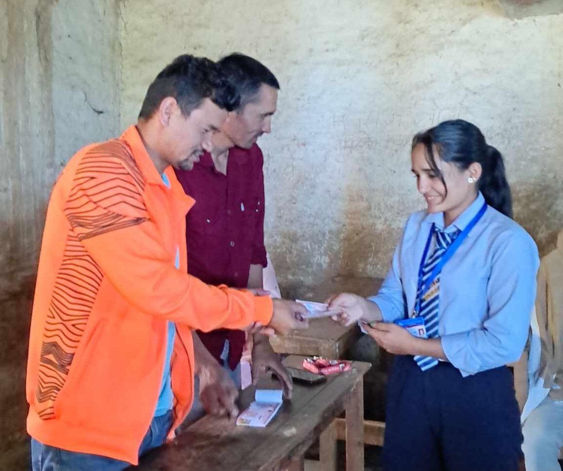 अनेरास्ववियु बझाङद्वारा सदस्यता वितरण अभियान सुरु