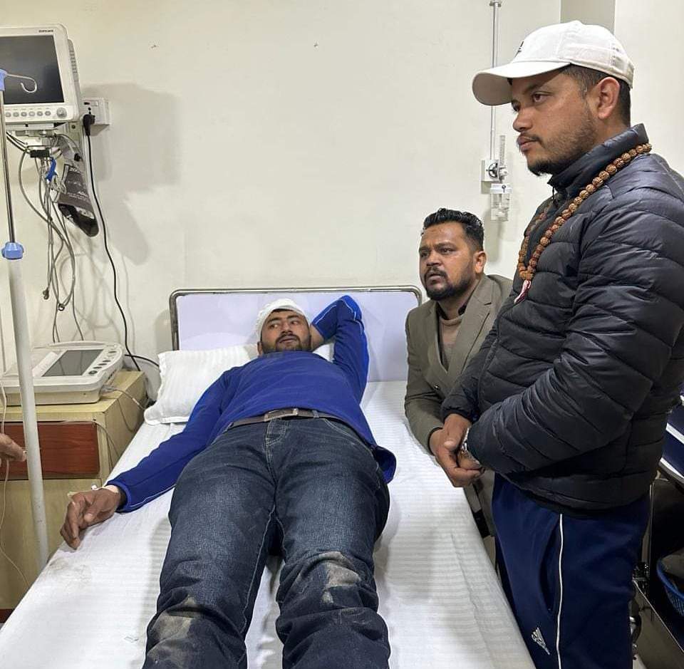अक्सलमा अनेरास्ववियुका नेता माथि आक्रमण, अपराधिलाई कारबाही गर्न माग !