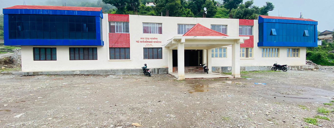 बाजुराको खप्तड छेडेदह मा सुत्केरीलाई कोसेली