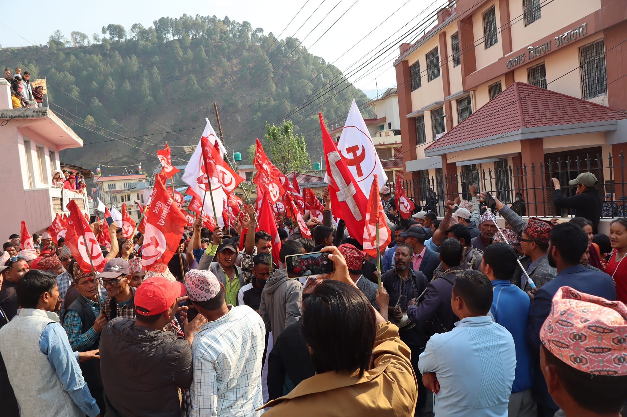 बझाङ उपनिर्वाचन : १२ जनाको उम्मेदवारी दर्ता