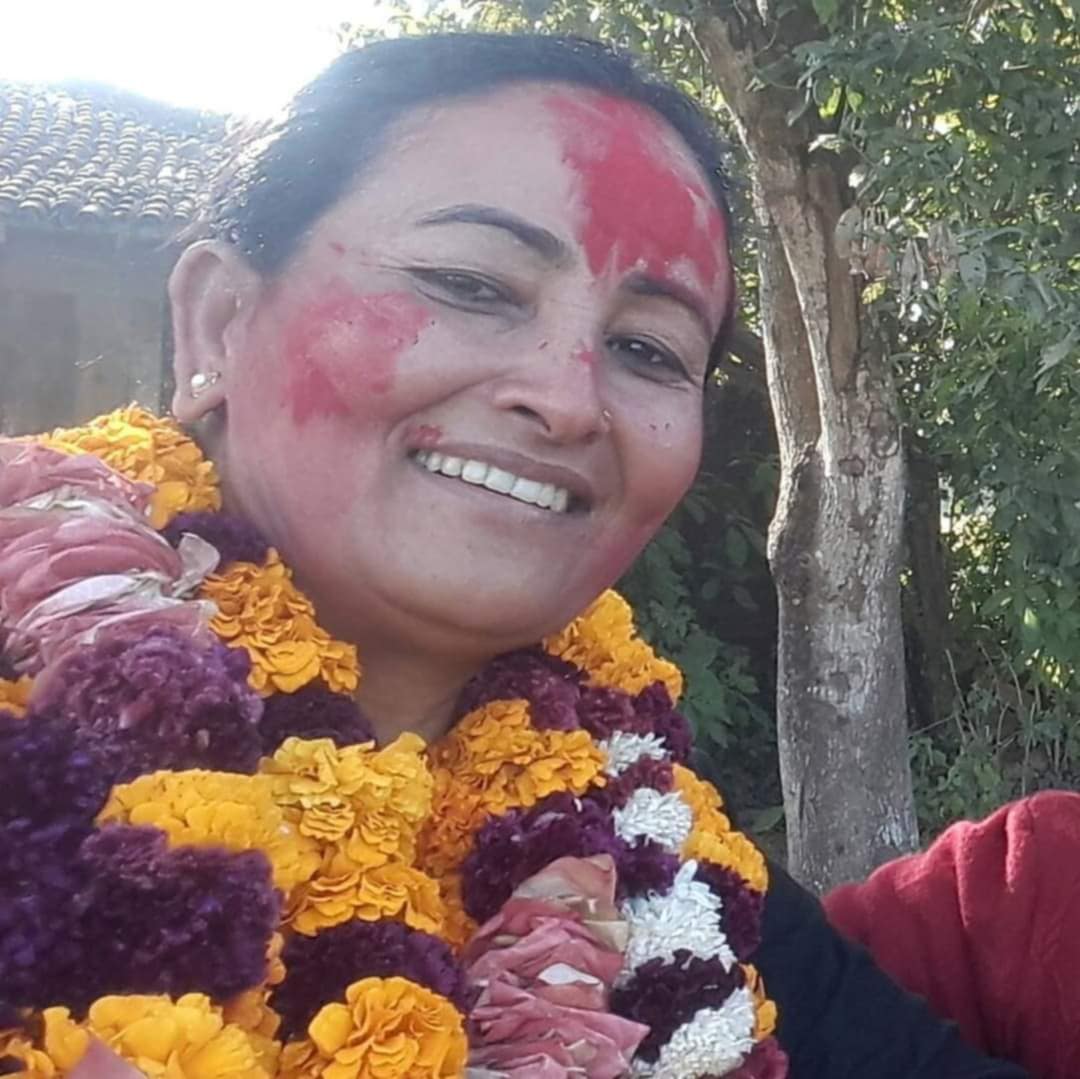 “सेवा गरेर कहिलै नथाक्ने नारी “-सावित्री अधिकारी