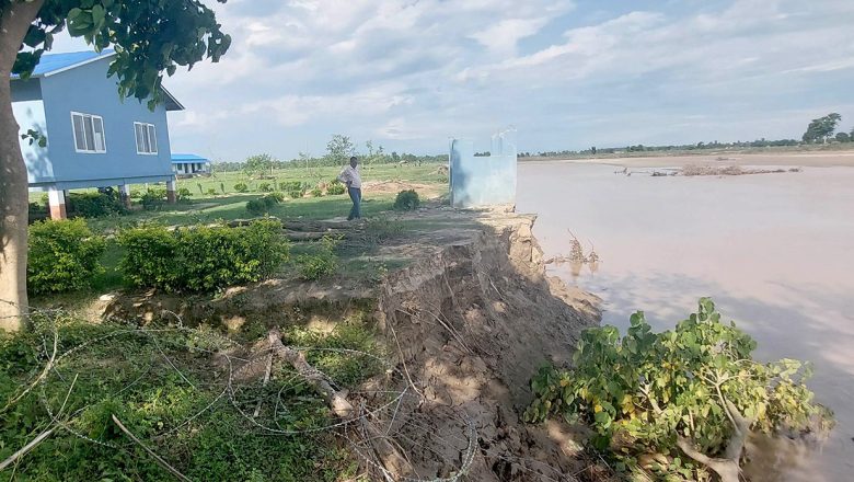 धनगढीमा बाढिको वितण्डा
