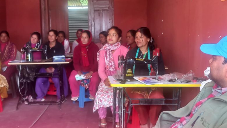 बझाङमा १५ दिने सिलाई कटाई तालिम सुरु