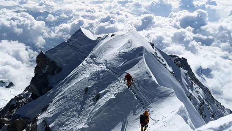 सगरमाथा चढ्नका लागि ७७ जनाले लिए अनुमति