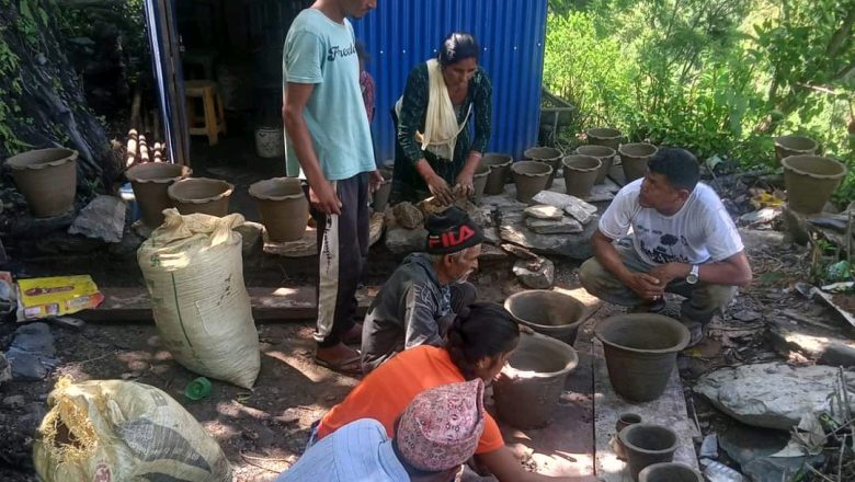परम्परागत सीपलाई आधुनिकीकरण गर्न माटोको भाँडा बनाउने तालिम
