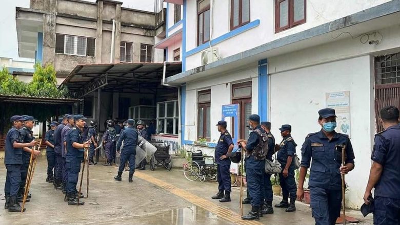 कैलाली कारागारमा ग्याङ फाइट : एक जनाको मृत्यु, ४५ घाइते