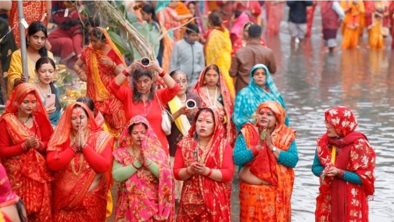 उदाउँदो सूर्यलाई अर्घ्य दिएर छठ पर्व समापन